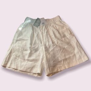 H&M size M cream high waisted shirt with pockets